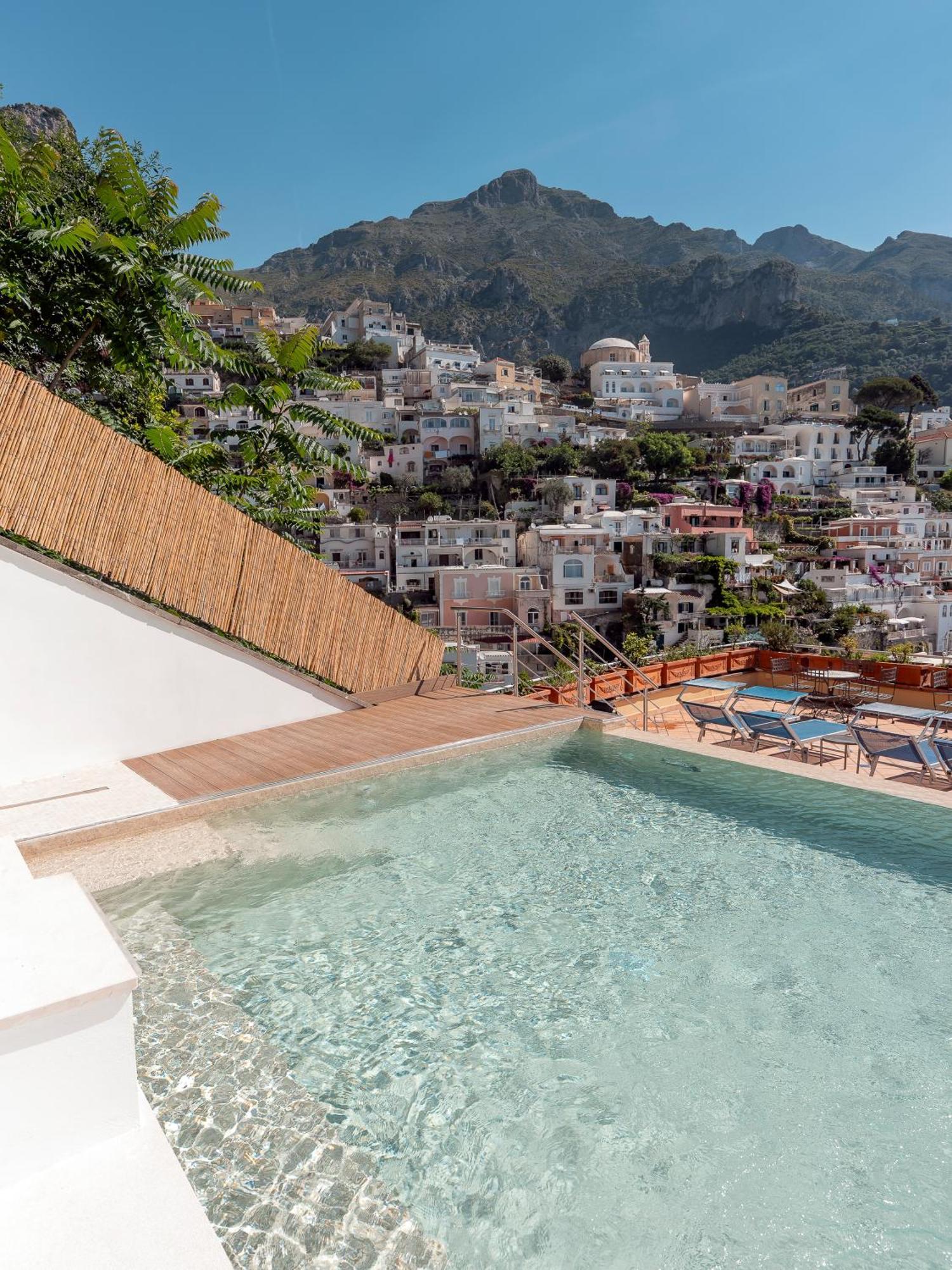 Posa Posa Hotel 4*